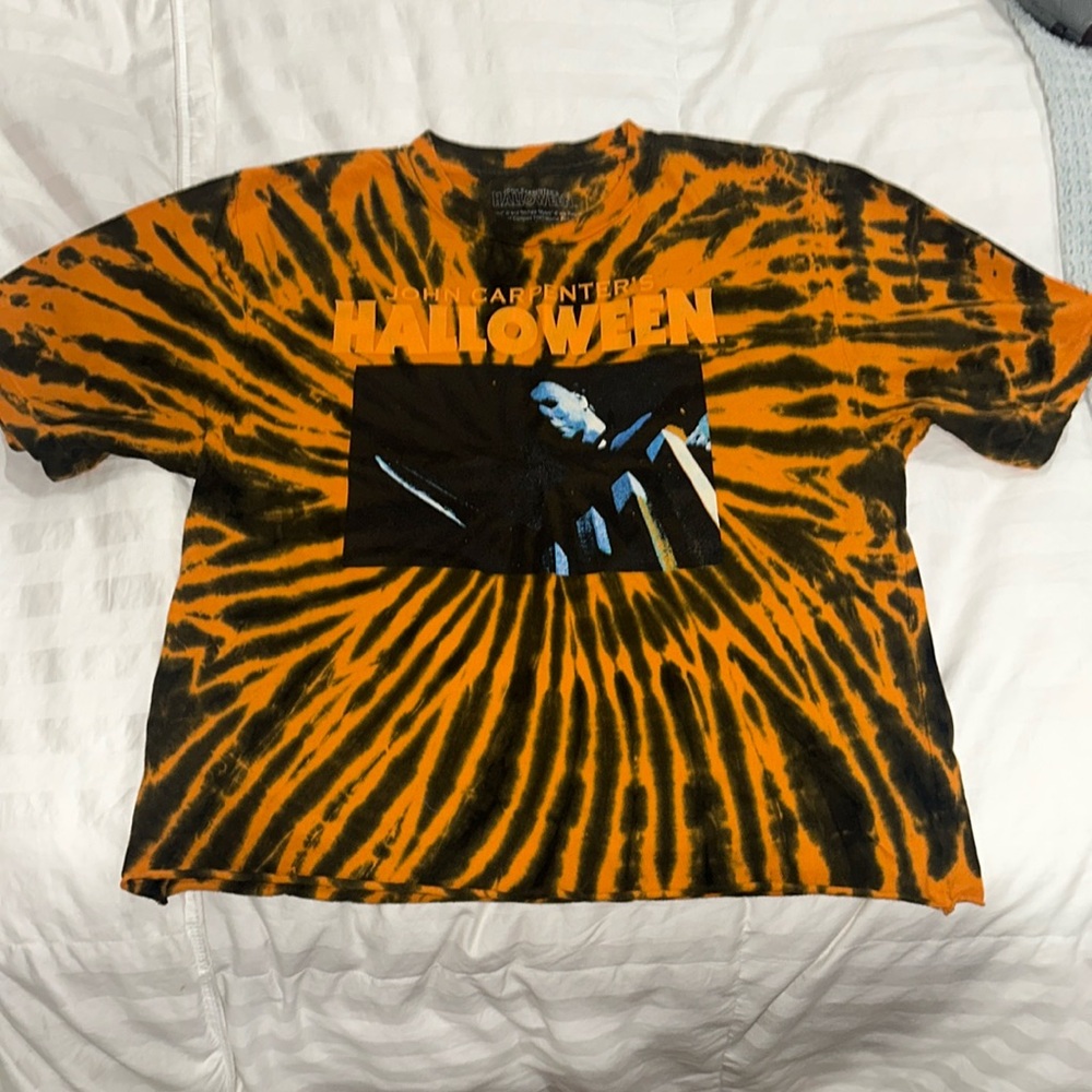 EUC• John Carpenter’s Halloween Tee: Michael Myers, Hot Topic crop top
